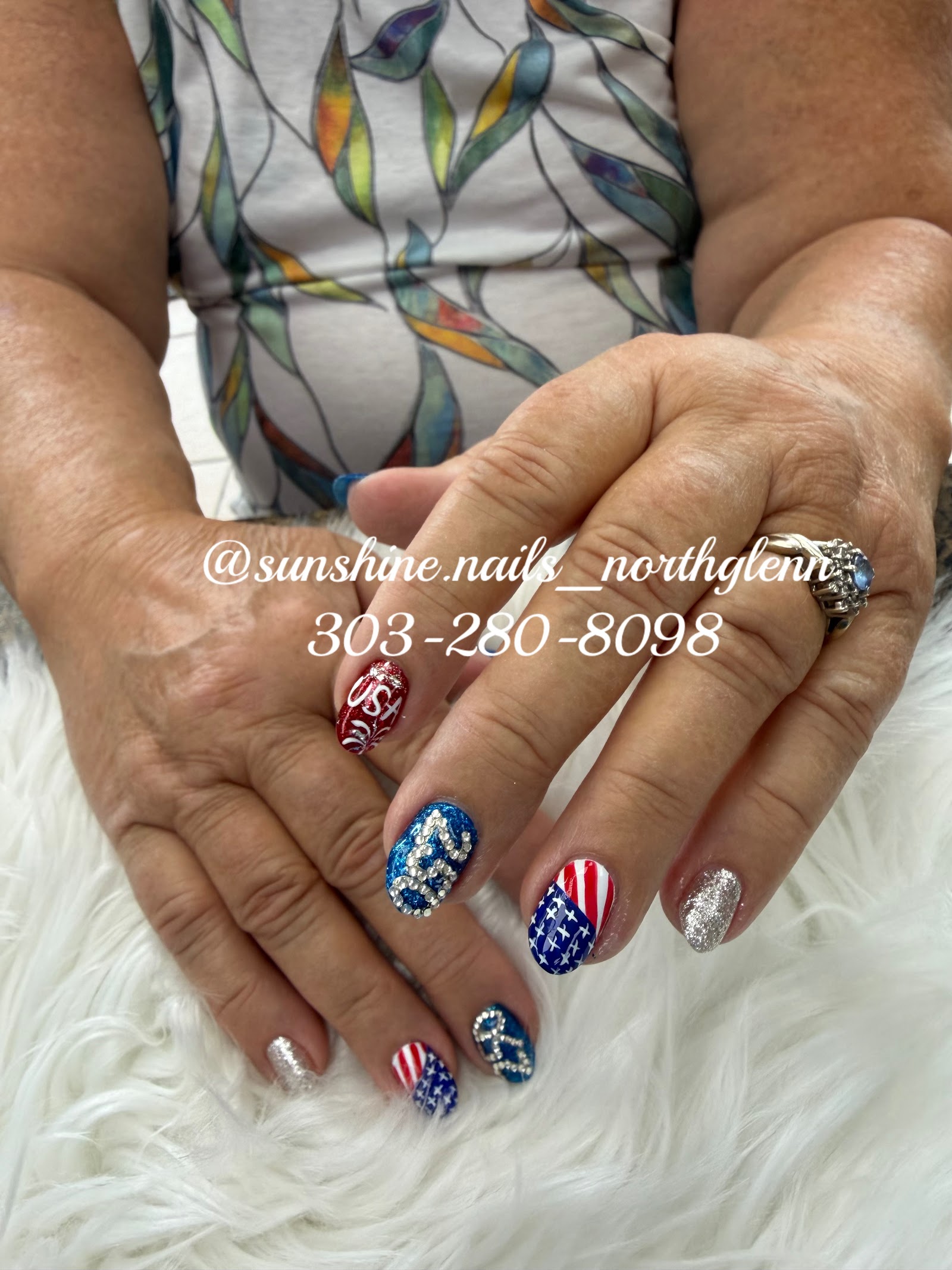 Sunshine Nails-Northglenn logo